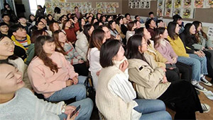 说好不哭|笑笑美术兵团专升本收官party温情来袭