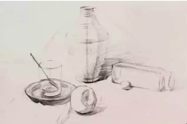 郑州画室_素描静物中的玻璃器皿