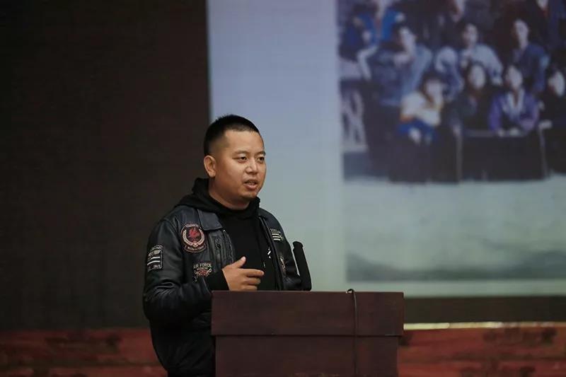 预祝2019届小兵们都能考出好成绩