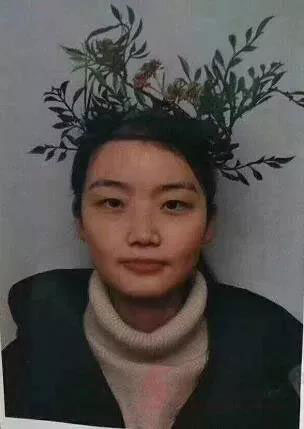 色彩考题:与素描同一个照片胸像 色彩考题:与素描同一个照片胸像