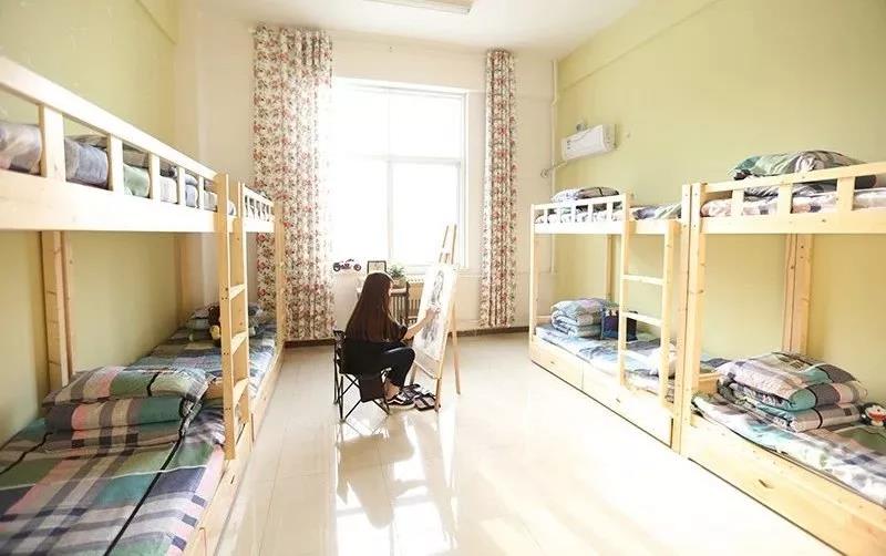 郑州美术培训画室五一活动10