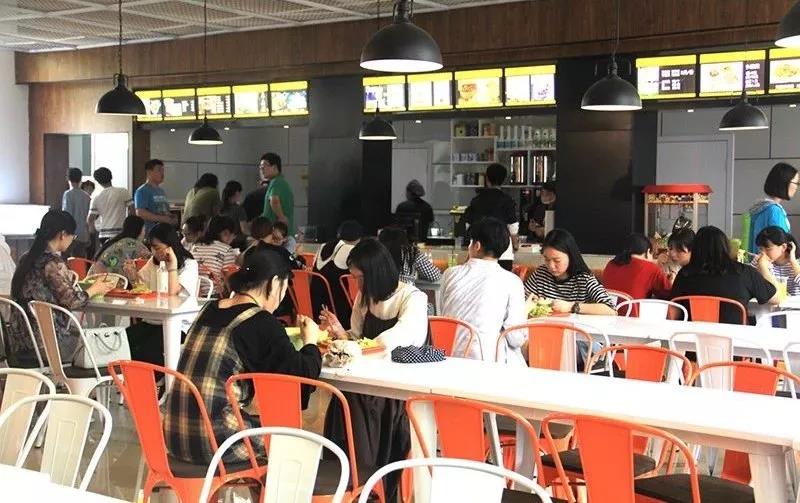 郑州美术培训画室五一活动15