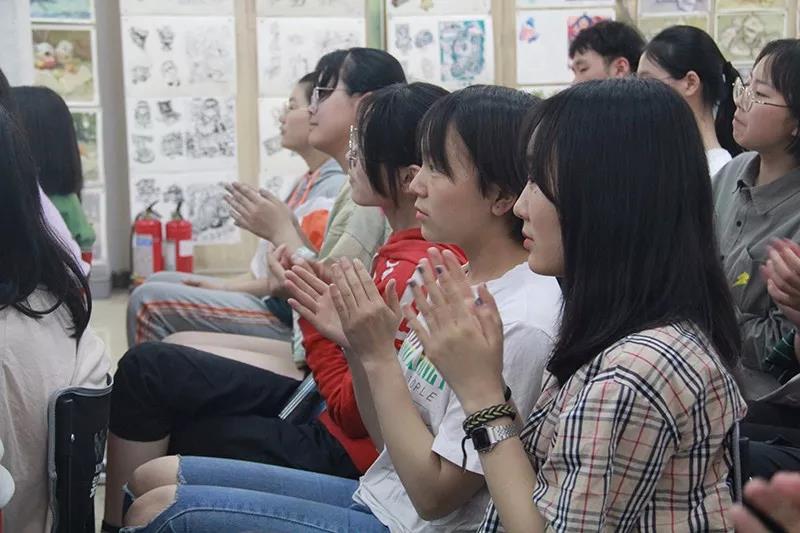 2019郑州笑笑画室母亲节8