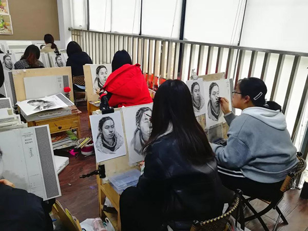郑州笑笑画室美术专升本1