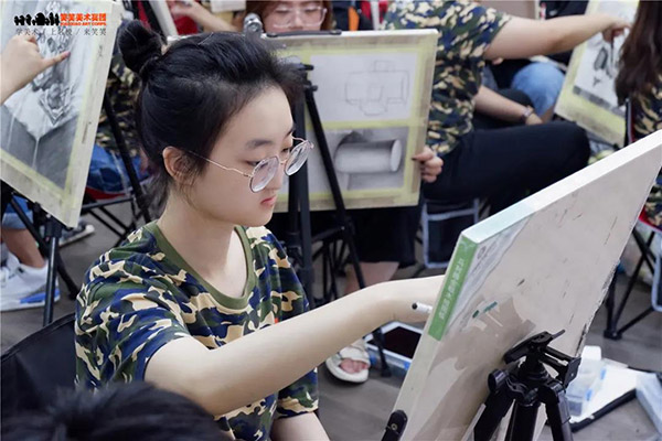 郑州画室-笑笑美术兵团 郑州画室-笑笑美术兵团