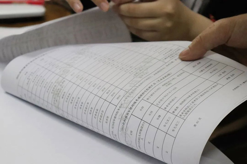 郑州画室笑笑美术兵团美术高考志愿填报往年一对一指导现场 郑州画室笑笑美术兵团美术高考志愿填报往年一对一指导现场