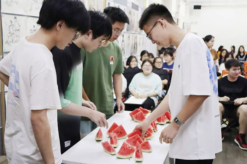 吃瓜比赛