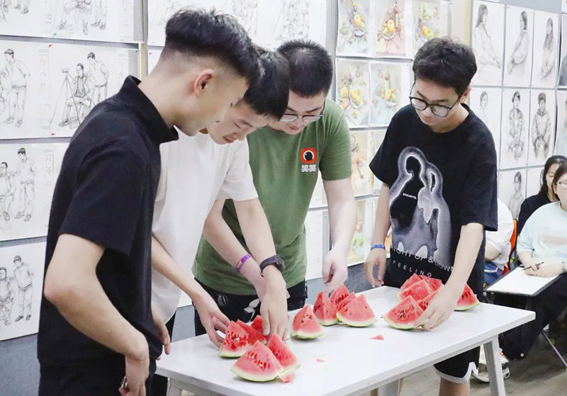 吃瓜比赛
