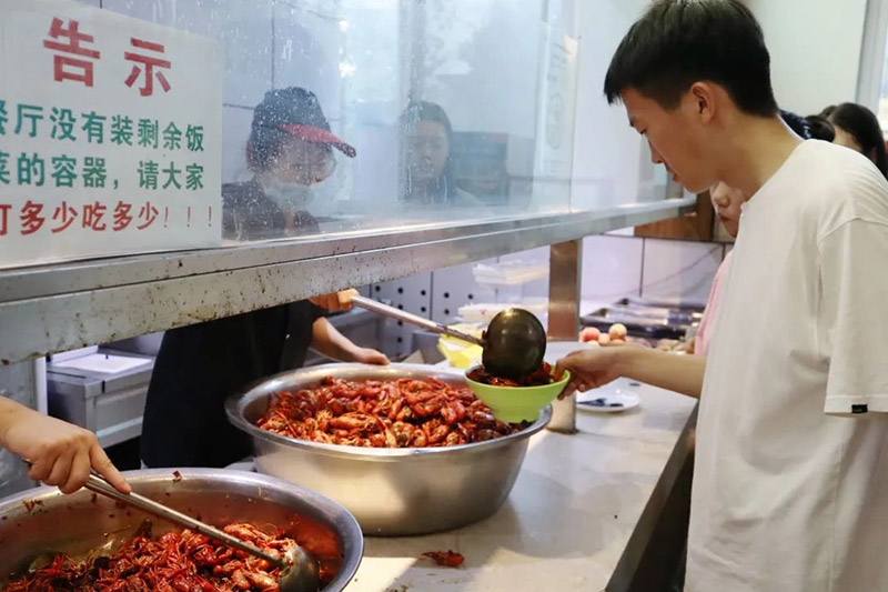 再来两大锅小龙虾