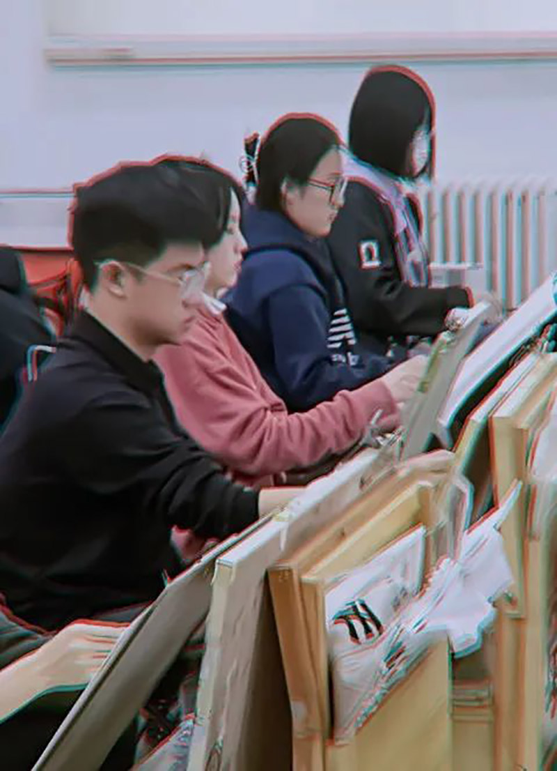 向光泰在郑州笑笑画室集训场景