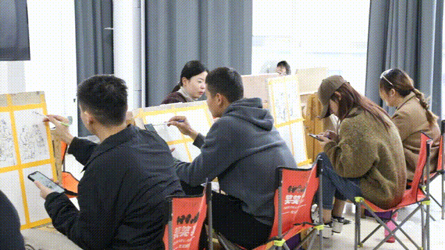 1682328277940296.gif 17.gif