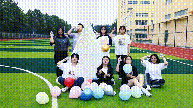 1686101143569136.gif 3.gif