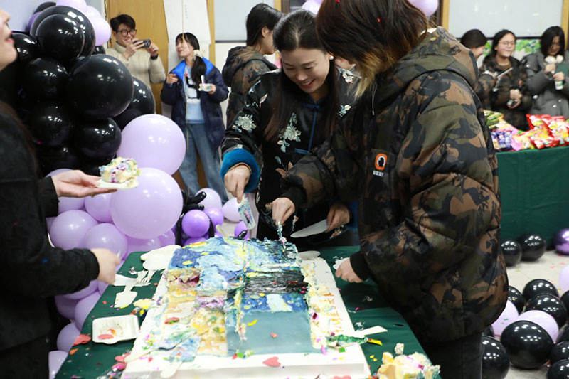 1759540524552521.jpg 4.jpg